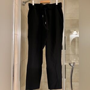 Lululemon On The Fly Pants | 6 | Black